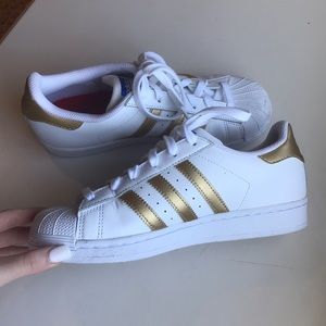 Adidas SuperStar Sneakers